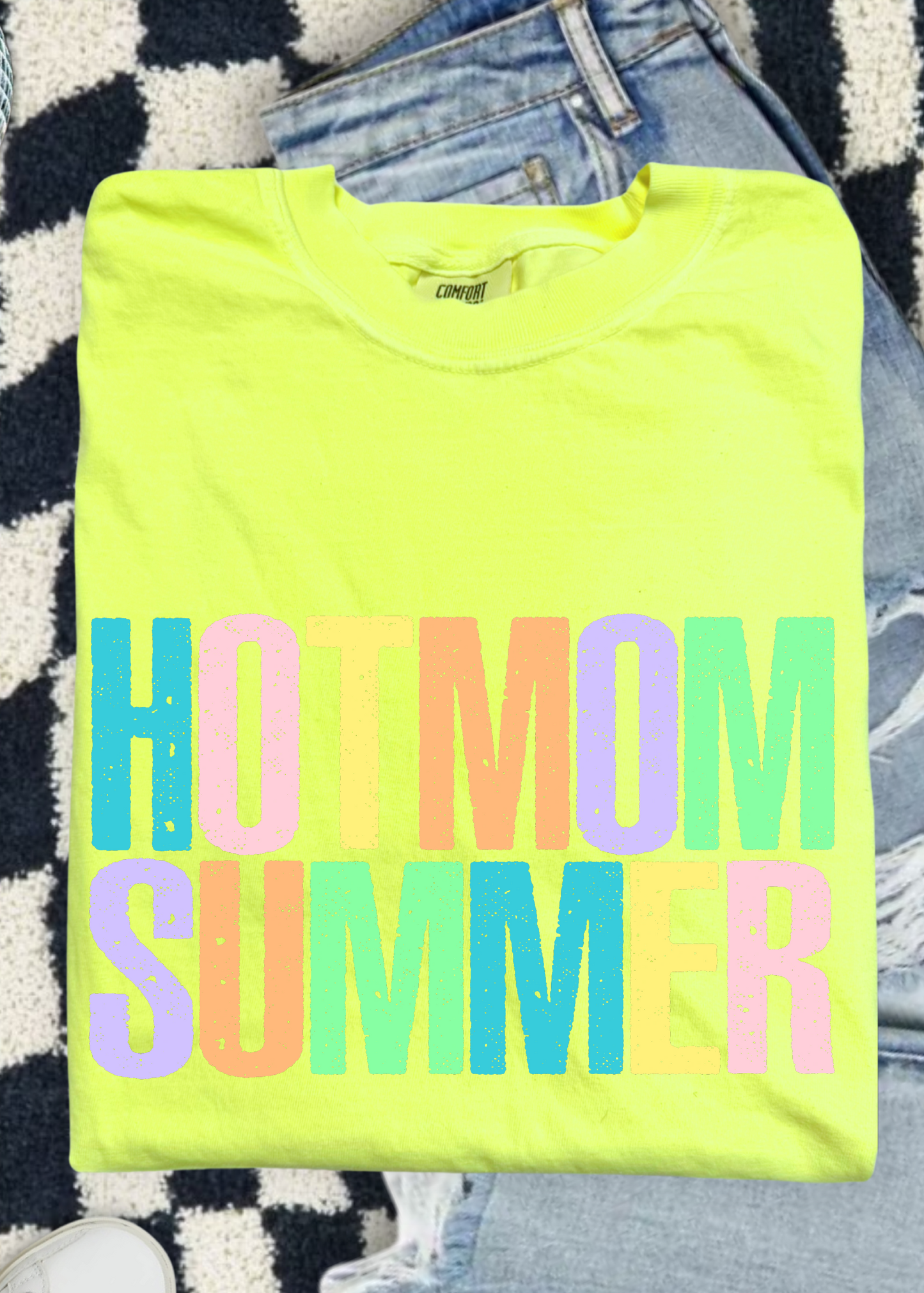 Hot Moms Summer Comfort Color Tee