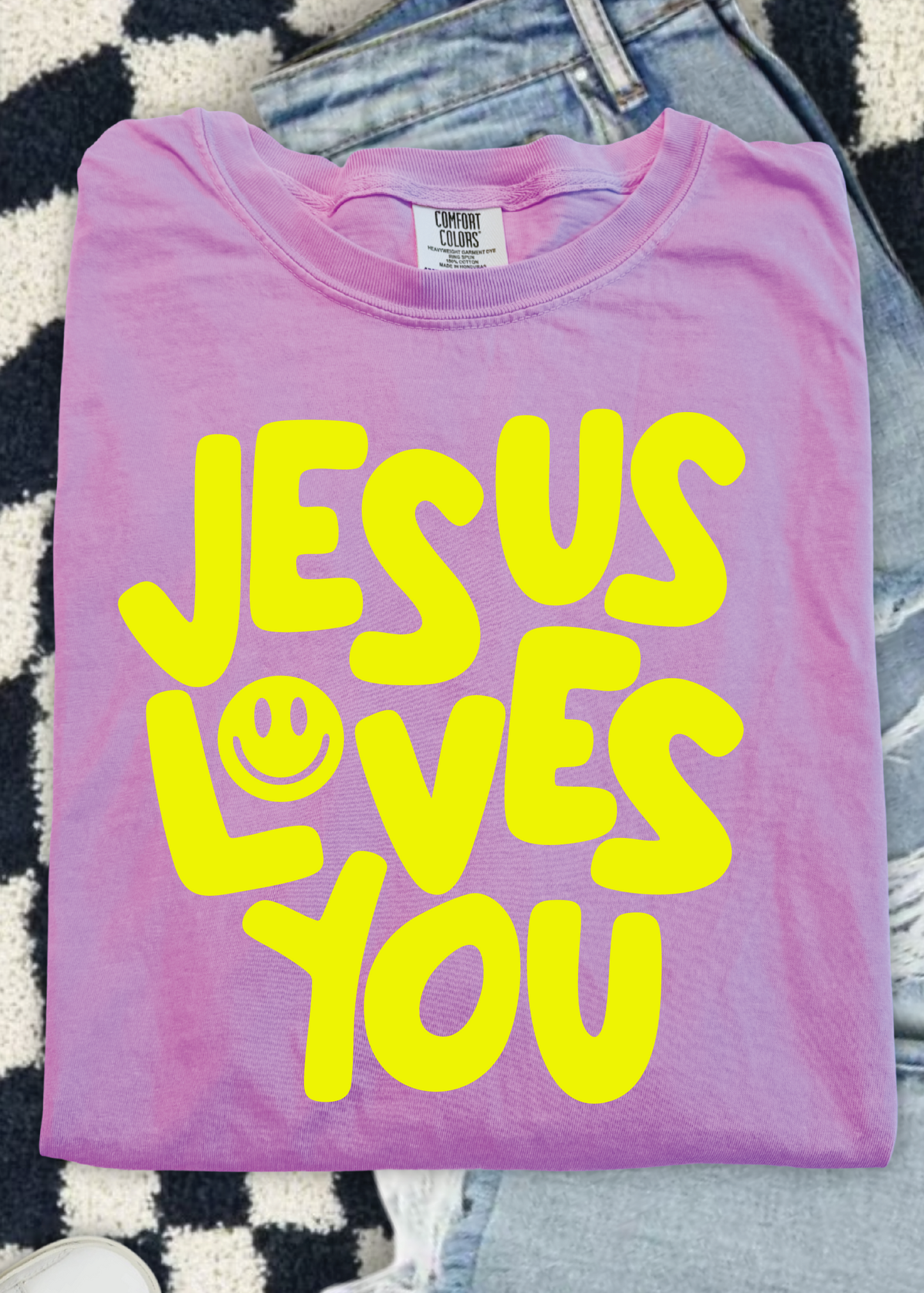 JESUS LOVES YOU COMFORT COLOR TEE
