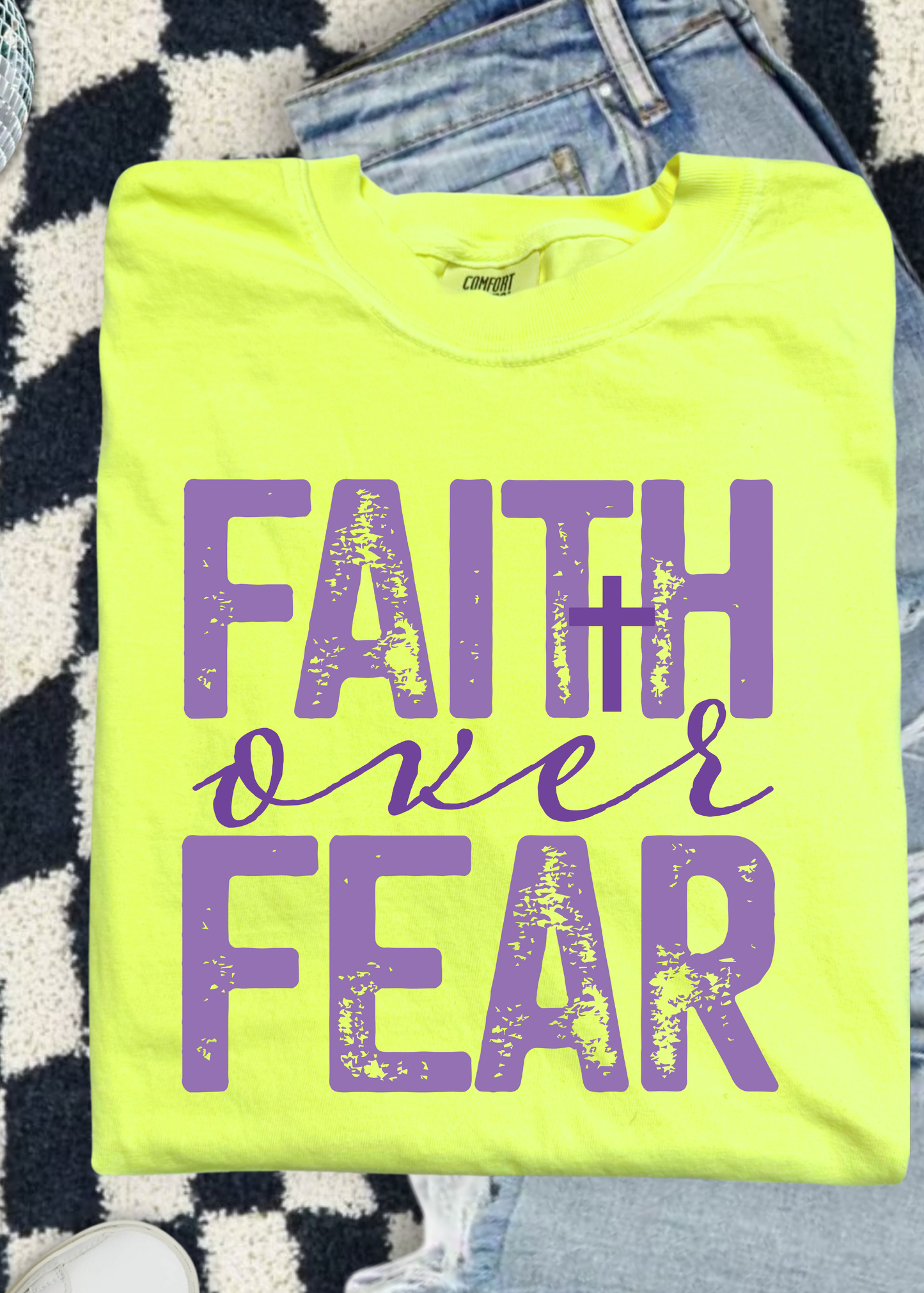 FAITH OVER FEAR COMFORT COLOR TEE