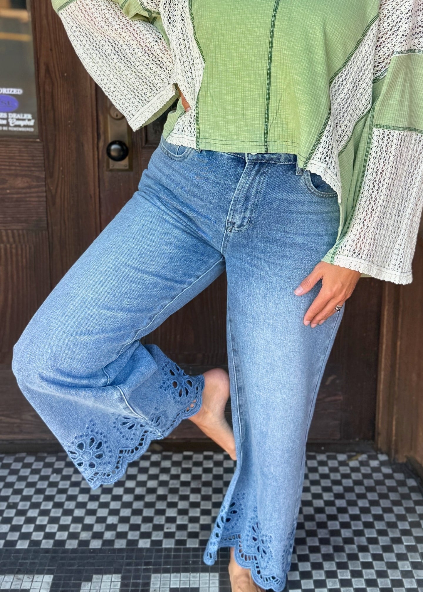 Embroidered & Cropped Jeans